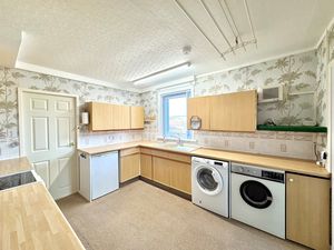 Photo 15- click for photo gallery